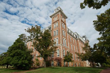 Old Main vid University of Arkansas